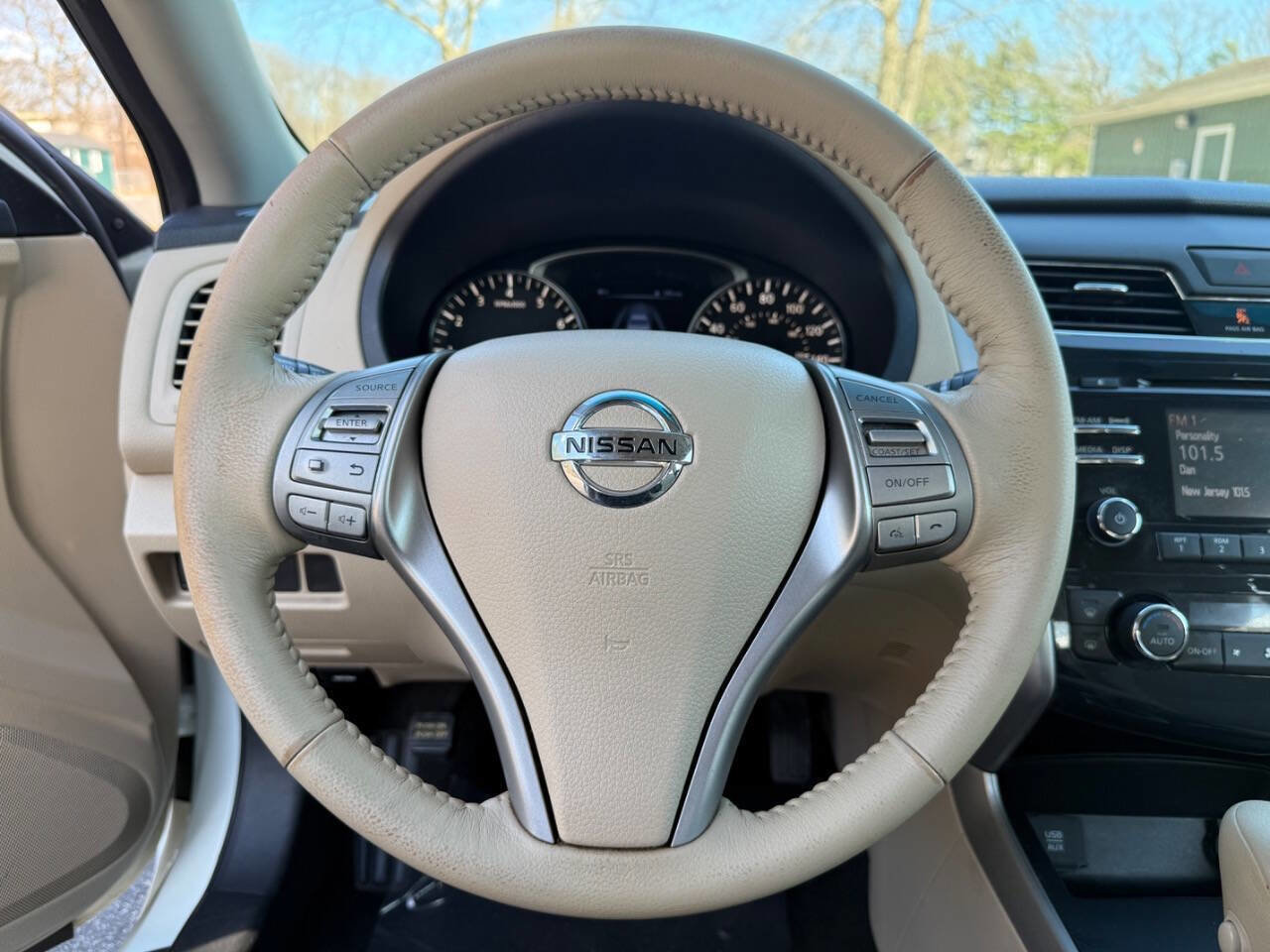 Used 2015 Nissan Altima 2.5 SV w/ Convenience Package image 20