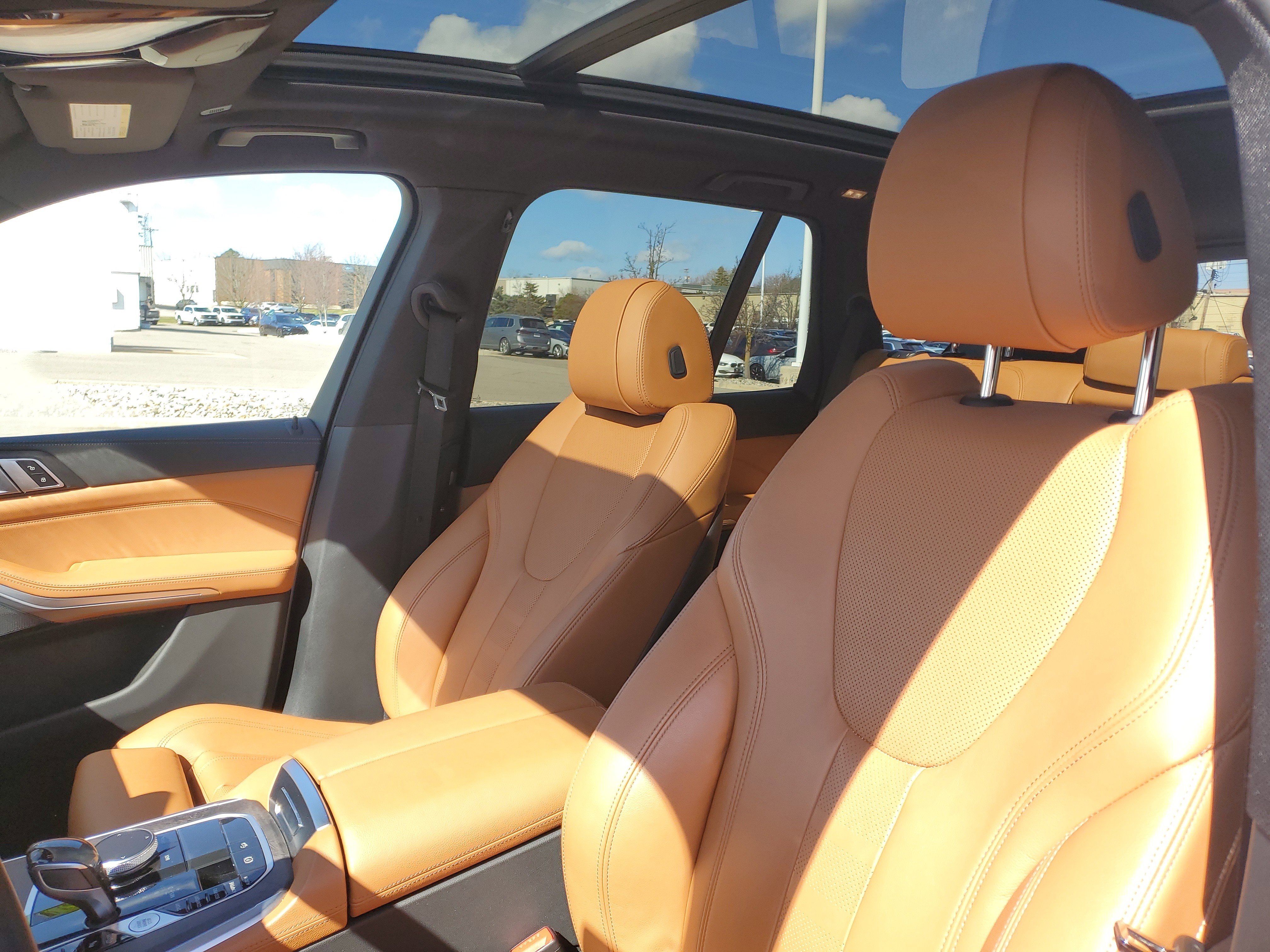 Used 2020 BMW X5 xDrive40i w/ M Sport Package image 7