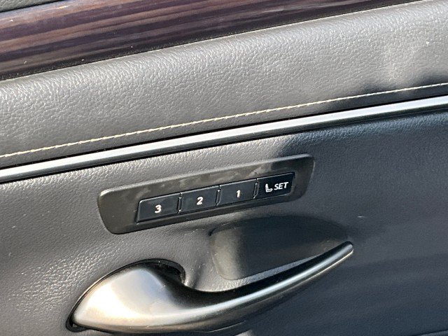 Used 2020 Lexus ES 300h w/ Premium Package FWD image 29