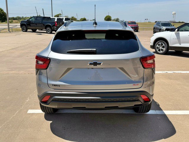 New 2026 Chevrolet Trax RS w/ Driver Confidence Package FWD image 4