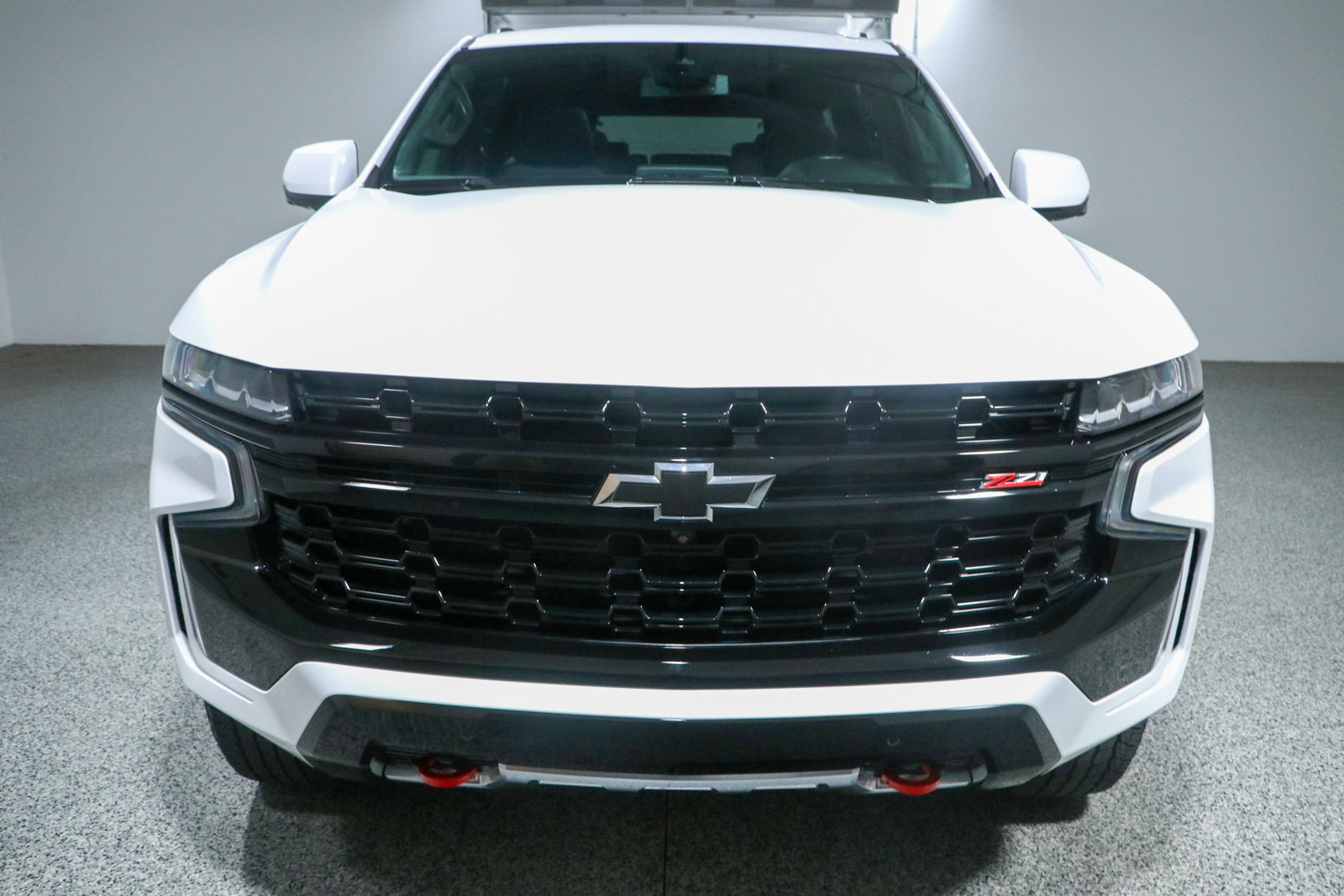 Used 2023 Chevrolet Tahoe Z71 w/ Luxury Package AWD/4WD image 4