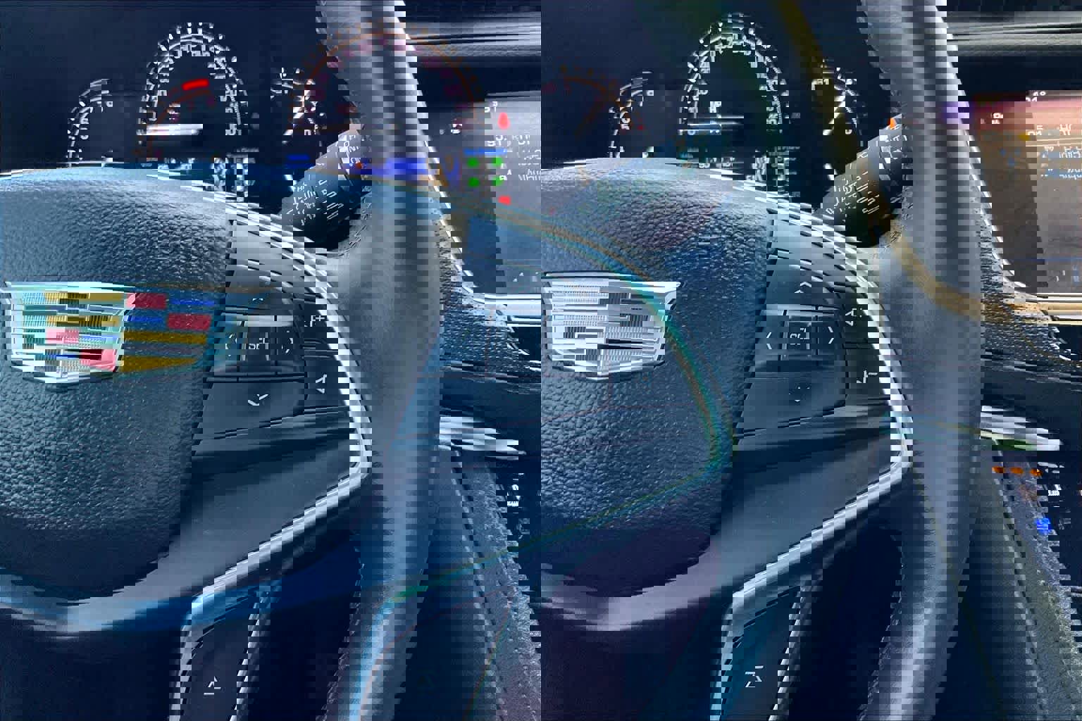 Used 2017 Cadillac XT5 Luxury w/ Driver Awareness Package image 24