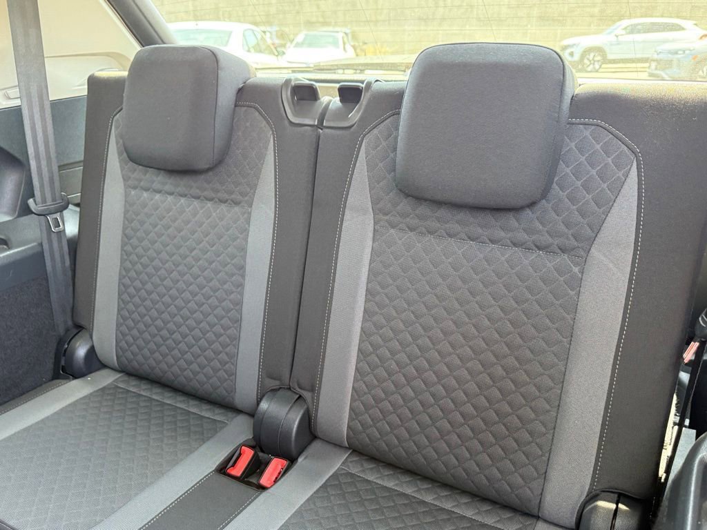 Used 2019 Volkswagen Tiguan S FWD image 23