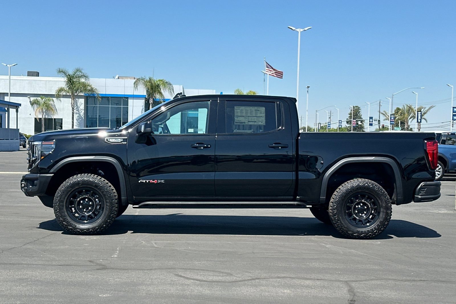 New 2026 GMC Sierra 1500 AT4X w/ AT4X AEV Edition AWD/4WD image 8