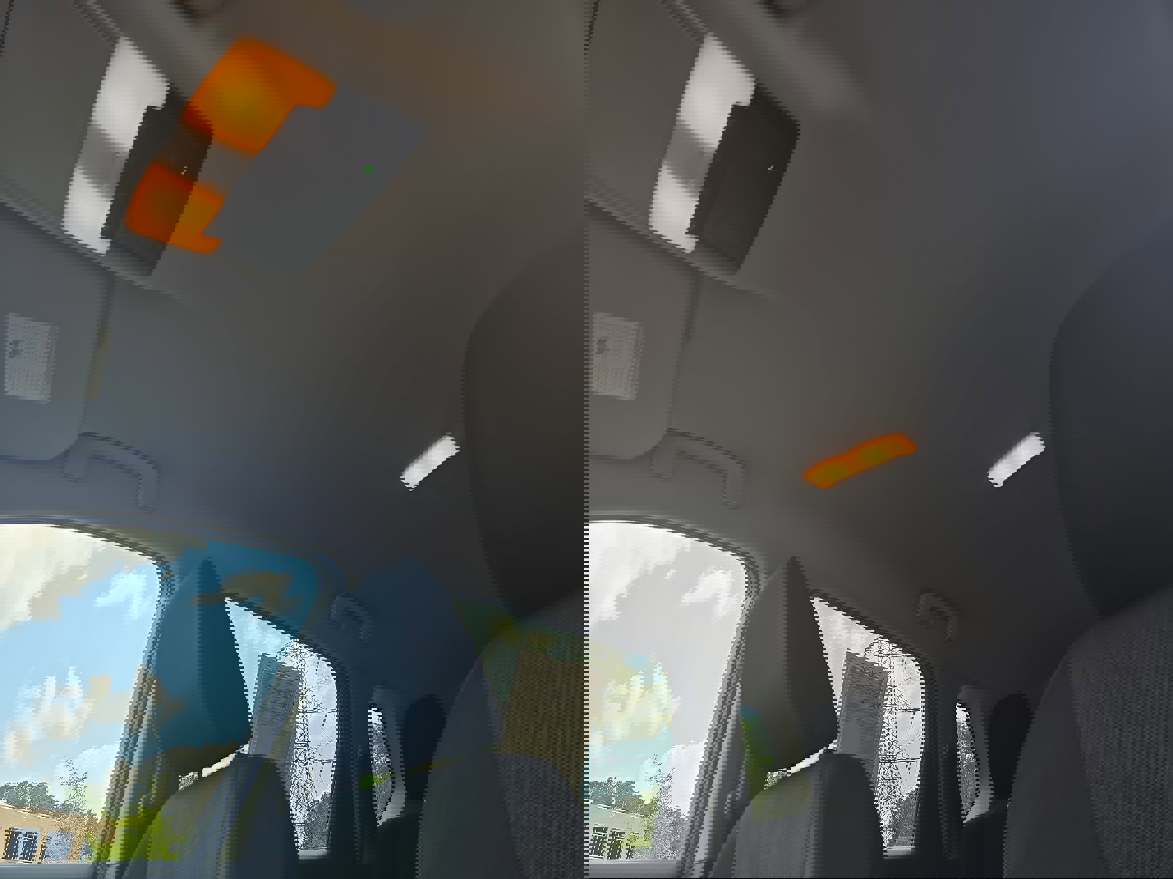 Used 2025 Nissan Rogue SV image 31