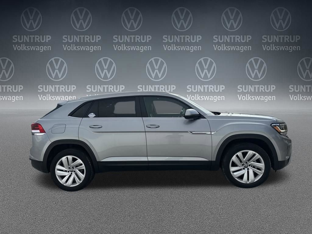 Used 2023 Volkswagen Atlas Cross Sport SE image 39