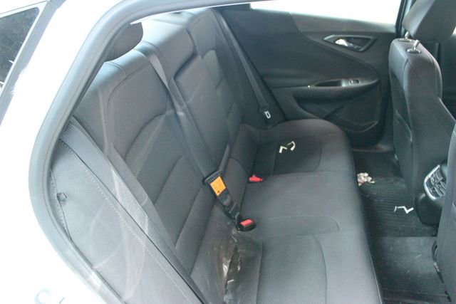 Used 2017 Chevrolet Malibu LT image 9