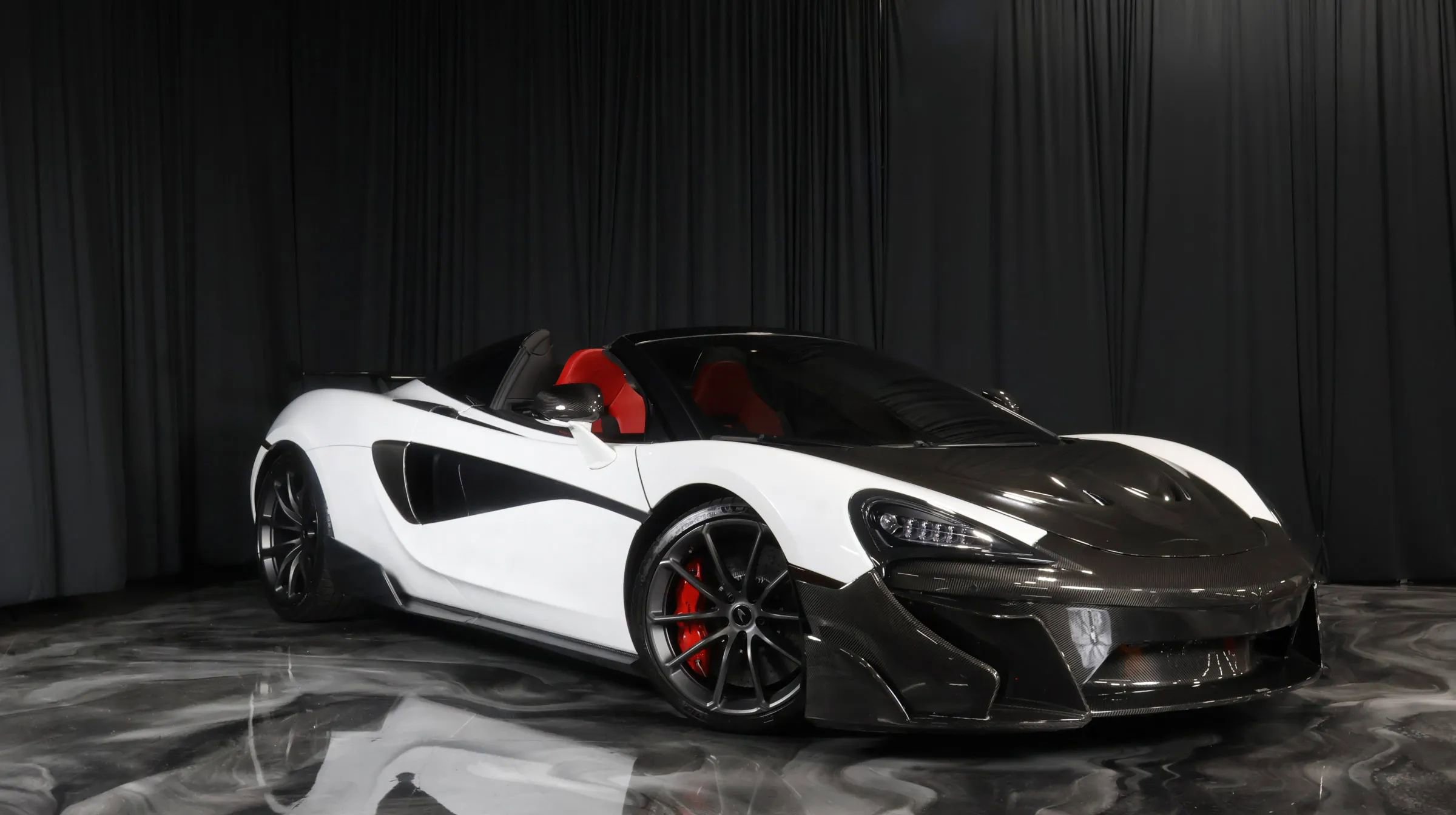 Used 2016 McLaren 570S Coupe image 21