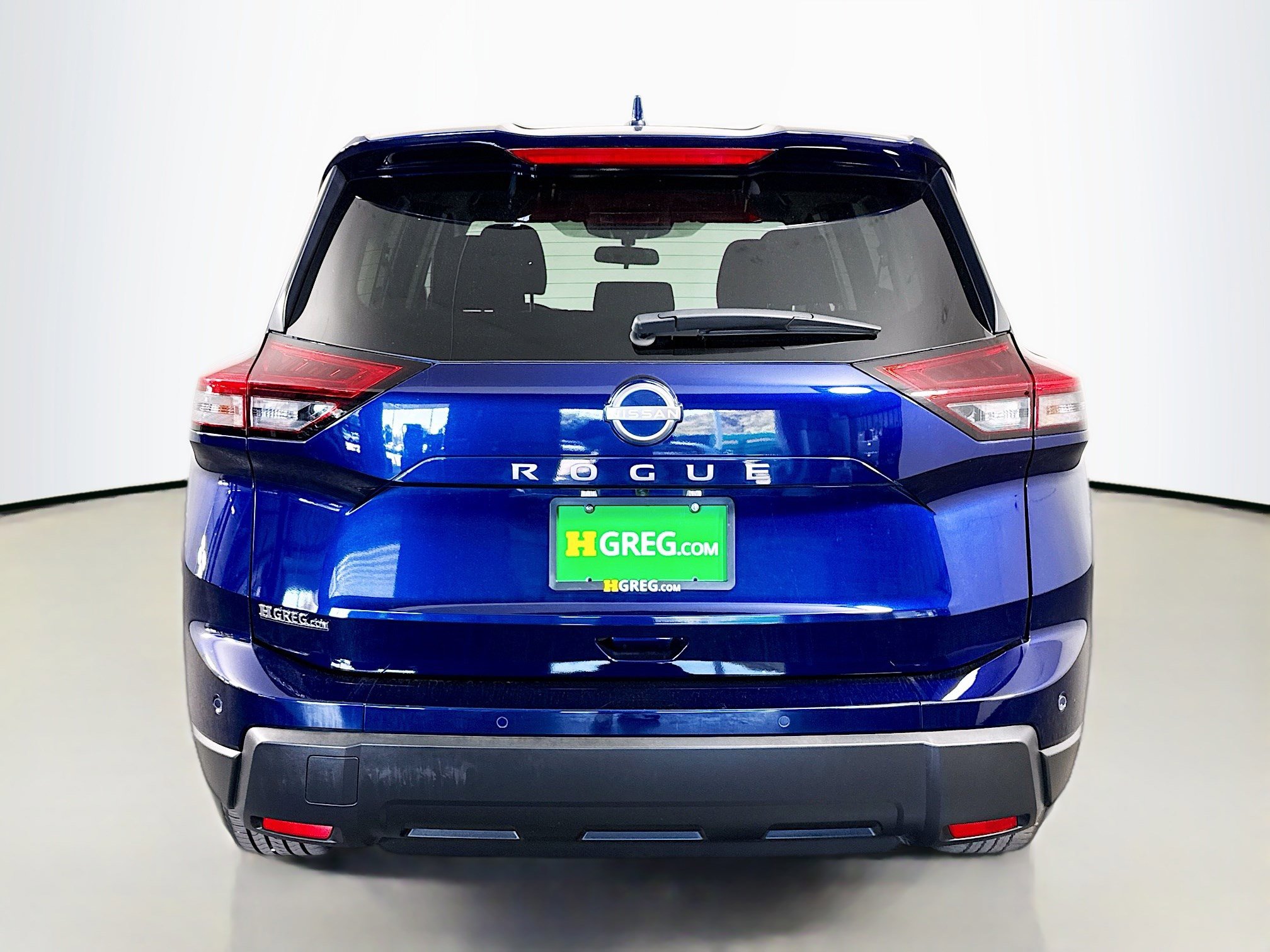 Used 2025 Nissan Rogue SV image 8