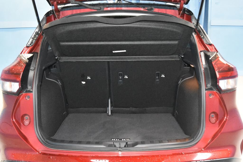Certified 2023 Nissan Kicks SR w/ SR Premium Package image 28