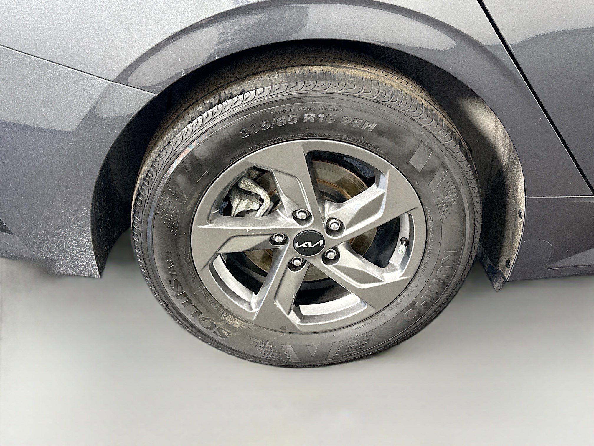 Used 2023 Kia K5 LXS image 33