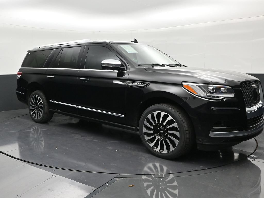 Used 2024 Lincoln Navigator L Black Label AWD/4WD image 7