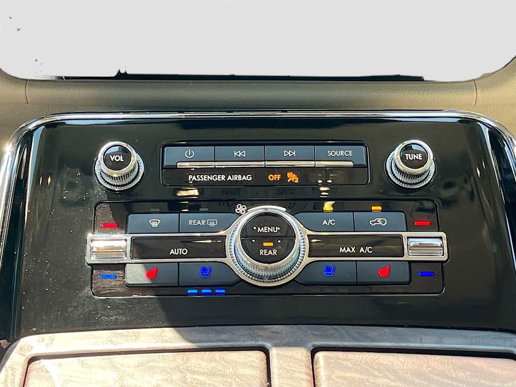 Used 2021 Lincoln Navigator Reserve w/ Luxury Package image 25