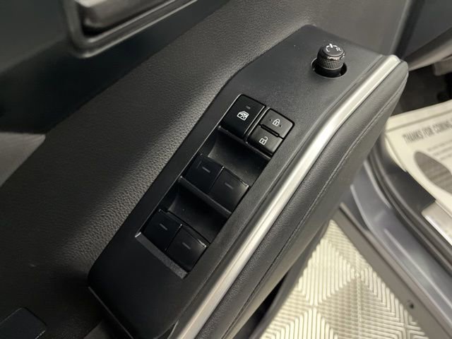 Used 2024 Toyota Highlander LE image 36