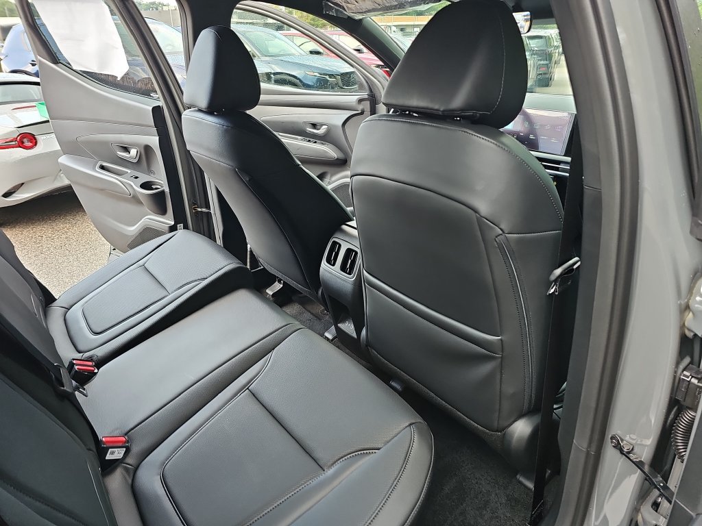 New 2026 Hyundai Santa Cruz SEL FWD image 11
