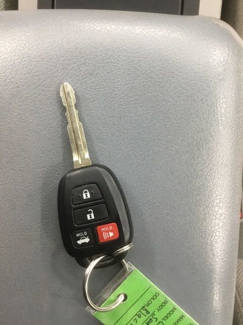 Used 2012 Toyota Camry LE image 31