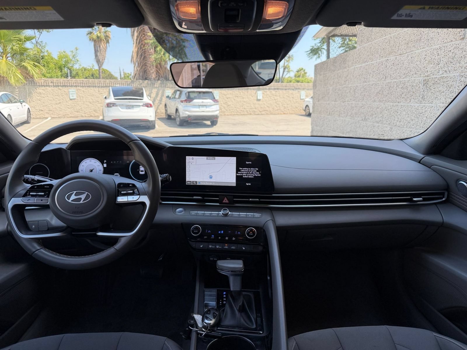 Used 2025 Hyundai Elantra SEL FWD image 34