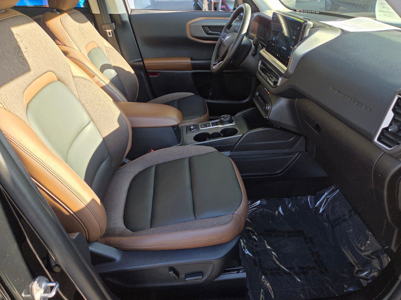 Certified 2025 Ford Bronco Sport Outer Banks w/ Outer Banks Tech Package+ image 15