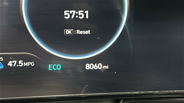 Used 2025 Hyundai Elantra Limited FWD image 19