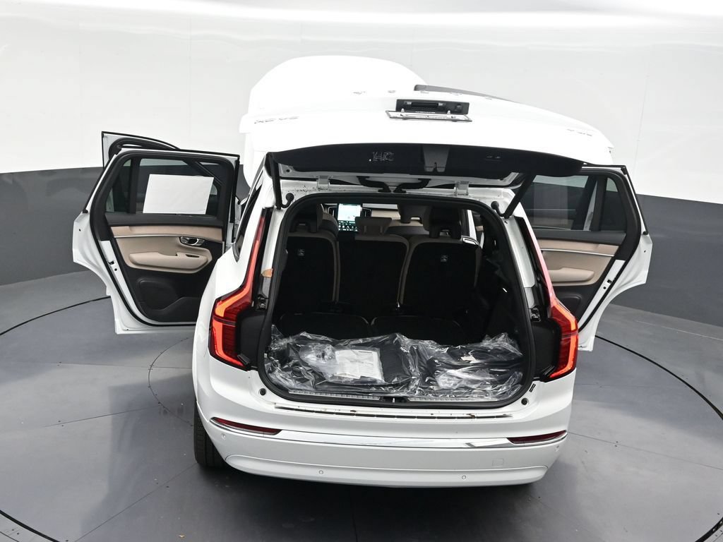 New 2026 Volvo XC90 T8 Plus w/ Protection Package Premier AWD/4WD image 33