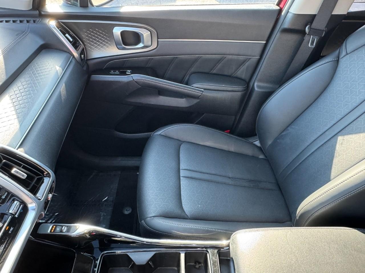 Used 2021 Kia Sorento SX image 14