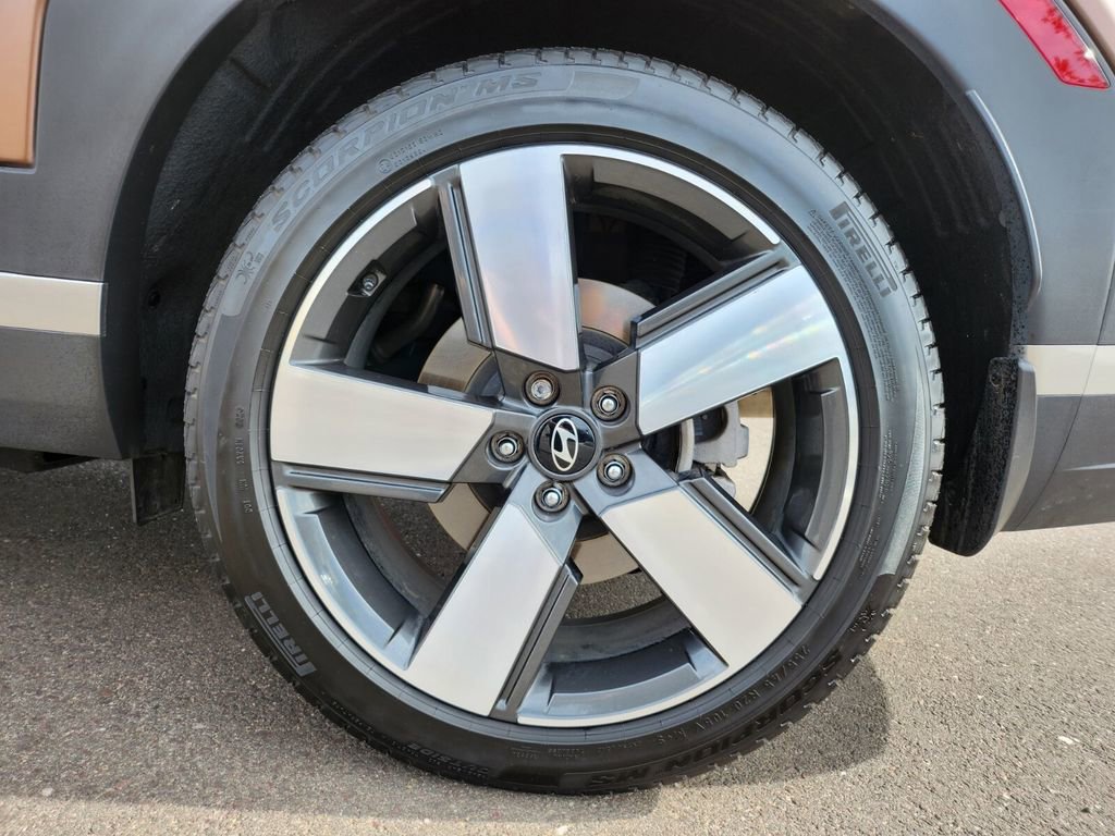 Certified 2024 Hyundai Santa Fe Limited image 40