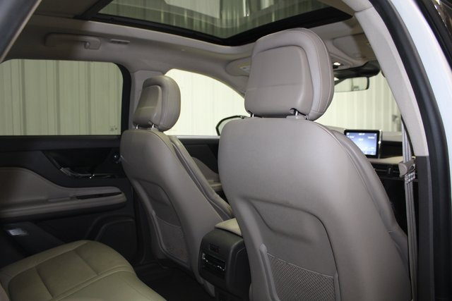 Used 2020 Lincoln Corsair Reserve w/ Equipment Group 201A image 25