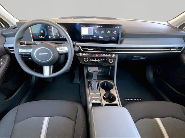 Used 2026 Hyundai Sonata SE FWD image 7