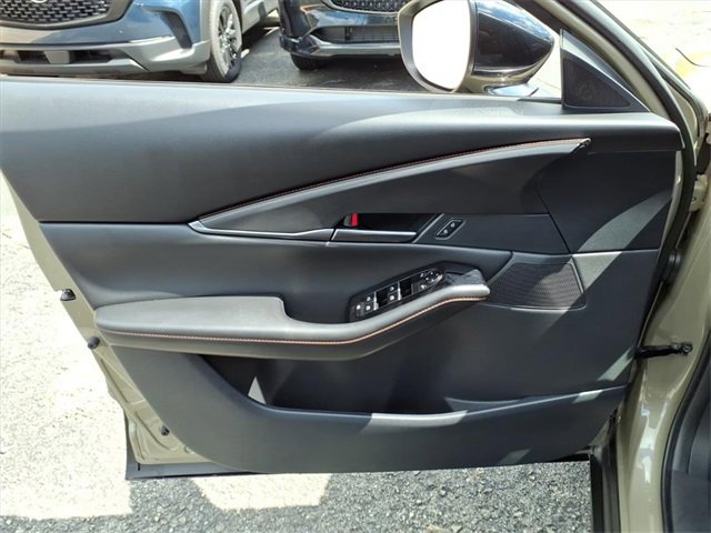 Certified 2025 MAZDA CX-30 Carbon image 30