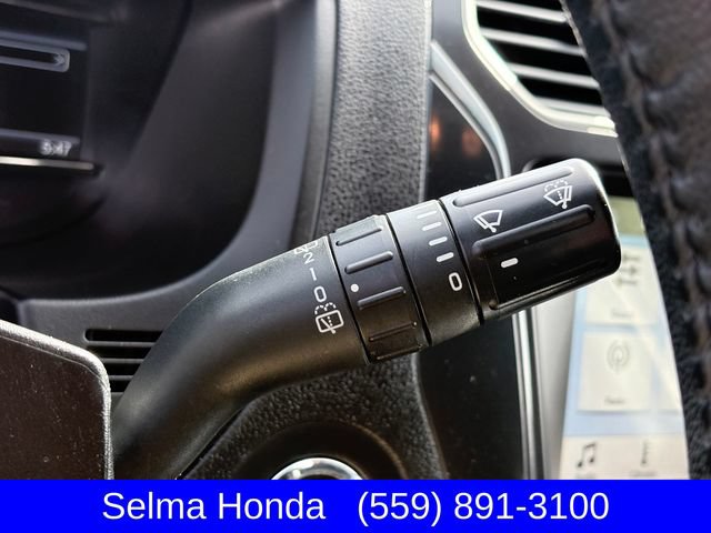 Used 2018 Ford Explorer XLT w/ Equipment Group 202A FWD image 17