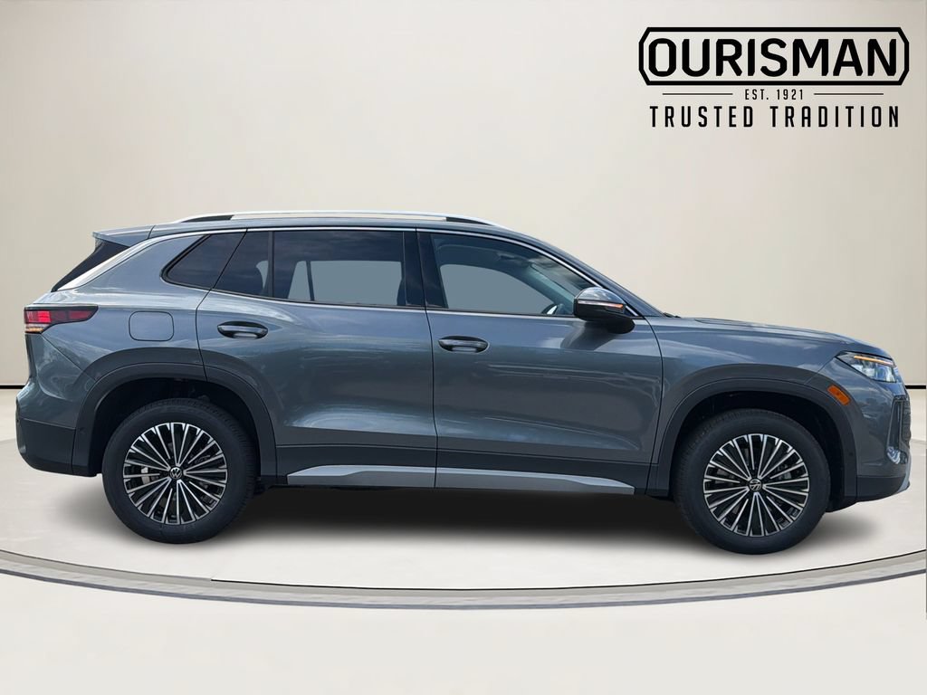 New 2026 Volkswagen Tiguan S AWD/4WD image 2