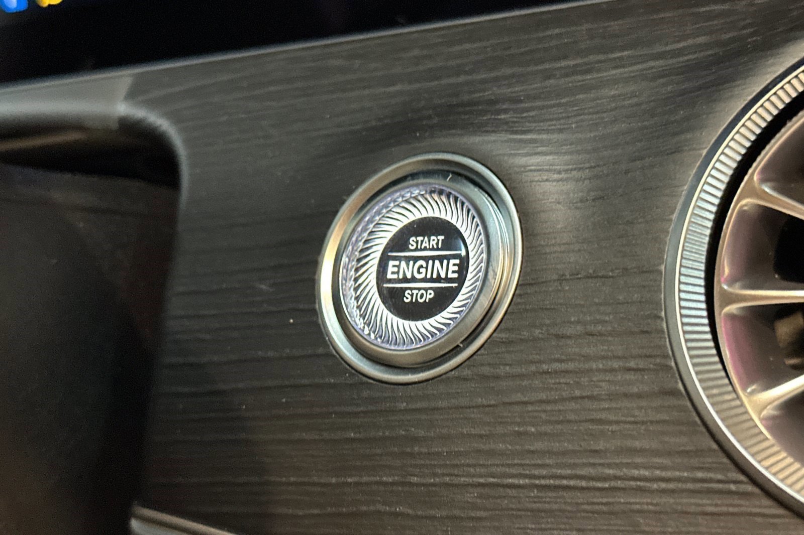 Certified 2024 Mercedes-Benz AMG GT 43 image 28