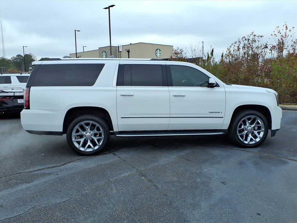 Used 2019 GMC Yukon XL Denali image 23
