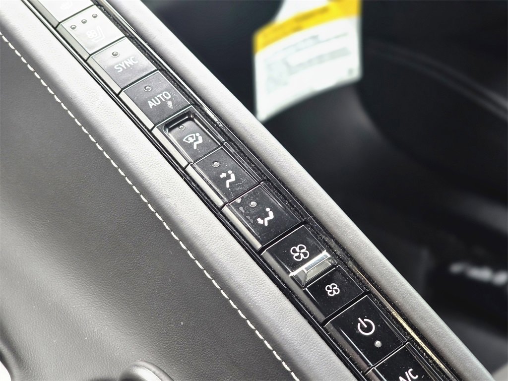 Used 2025 Chevrolet Corvette Z06 w/ Battery Protection Package image 26