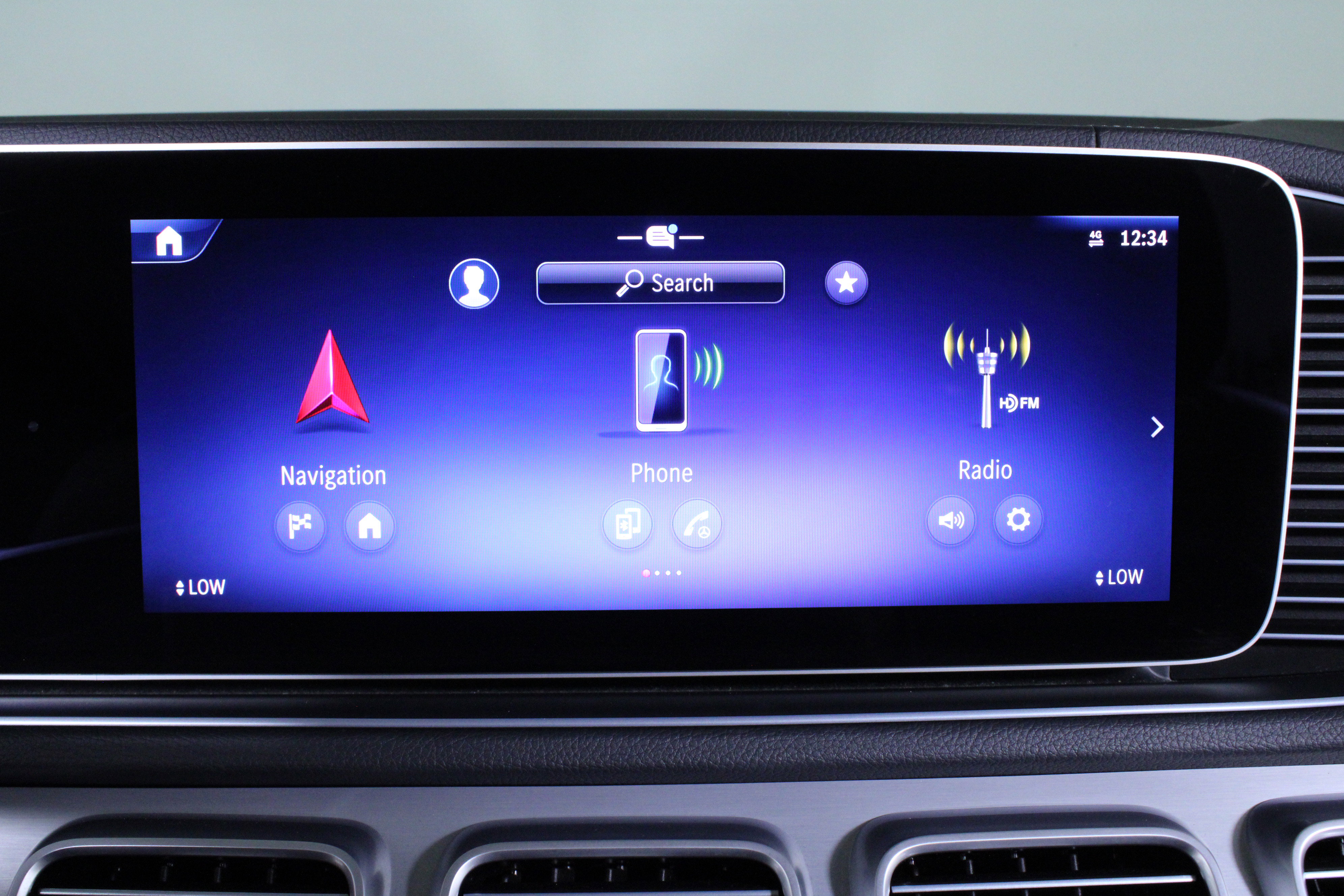 Used 2024 Mercedes-Benz GLS 450 4MATIC image 28