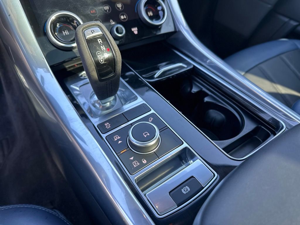 Used 2022 Land Rover Range Rover Sport HST image 34