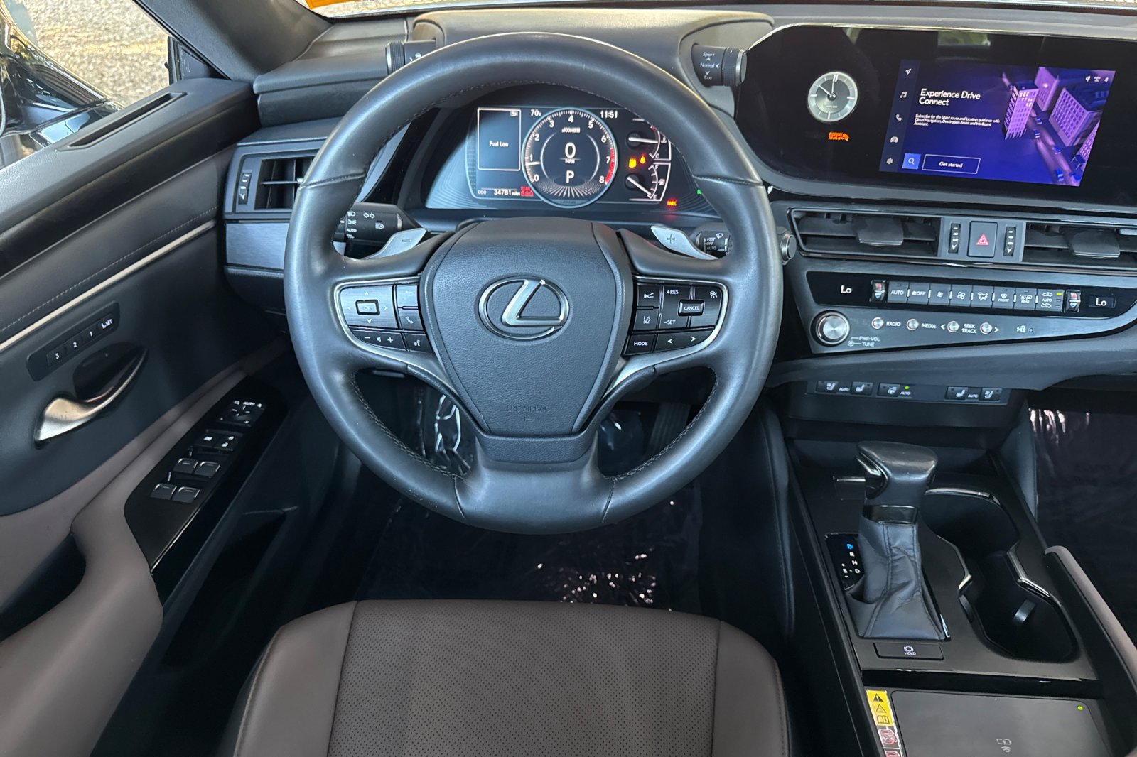 Used 2024 Lexus ES 350 w/ Premium Package FWD image 17