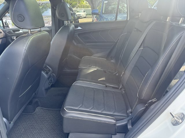 Used 2024 Volkswagen Tiguan SEL R-Line AWD/4WD image 38