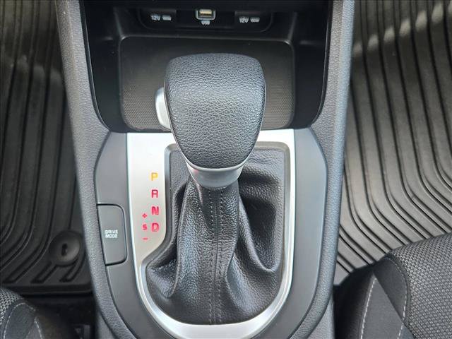Used 2022 Kia Forte LXS FWD image 12