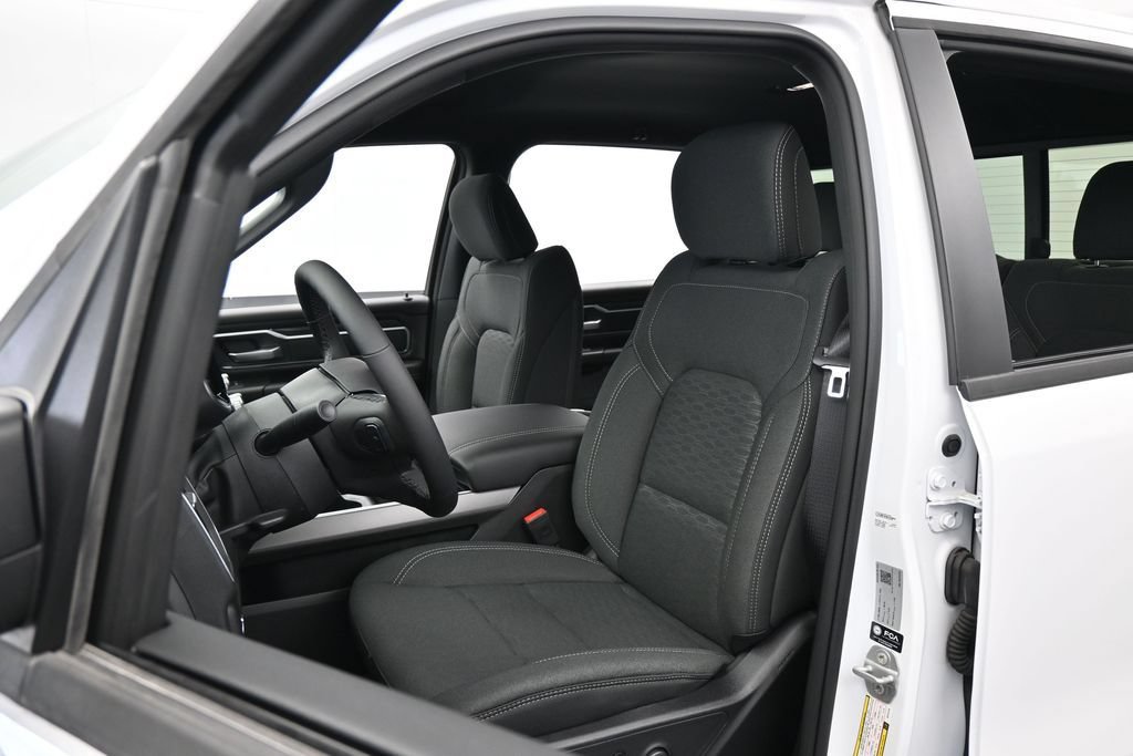 Used 2025 RAM 1500 Big Horn AWD/4WD image 10