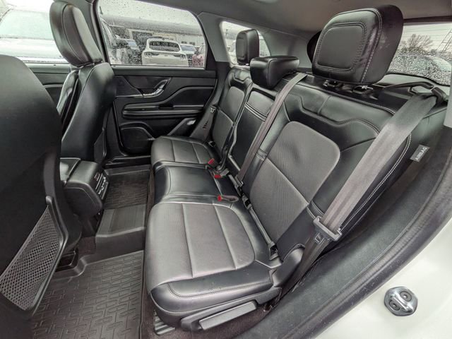 Used 2021 Lincoln Corsair AWD w/ Premium Package image 18