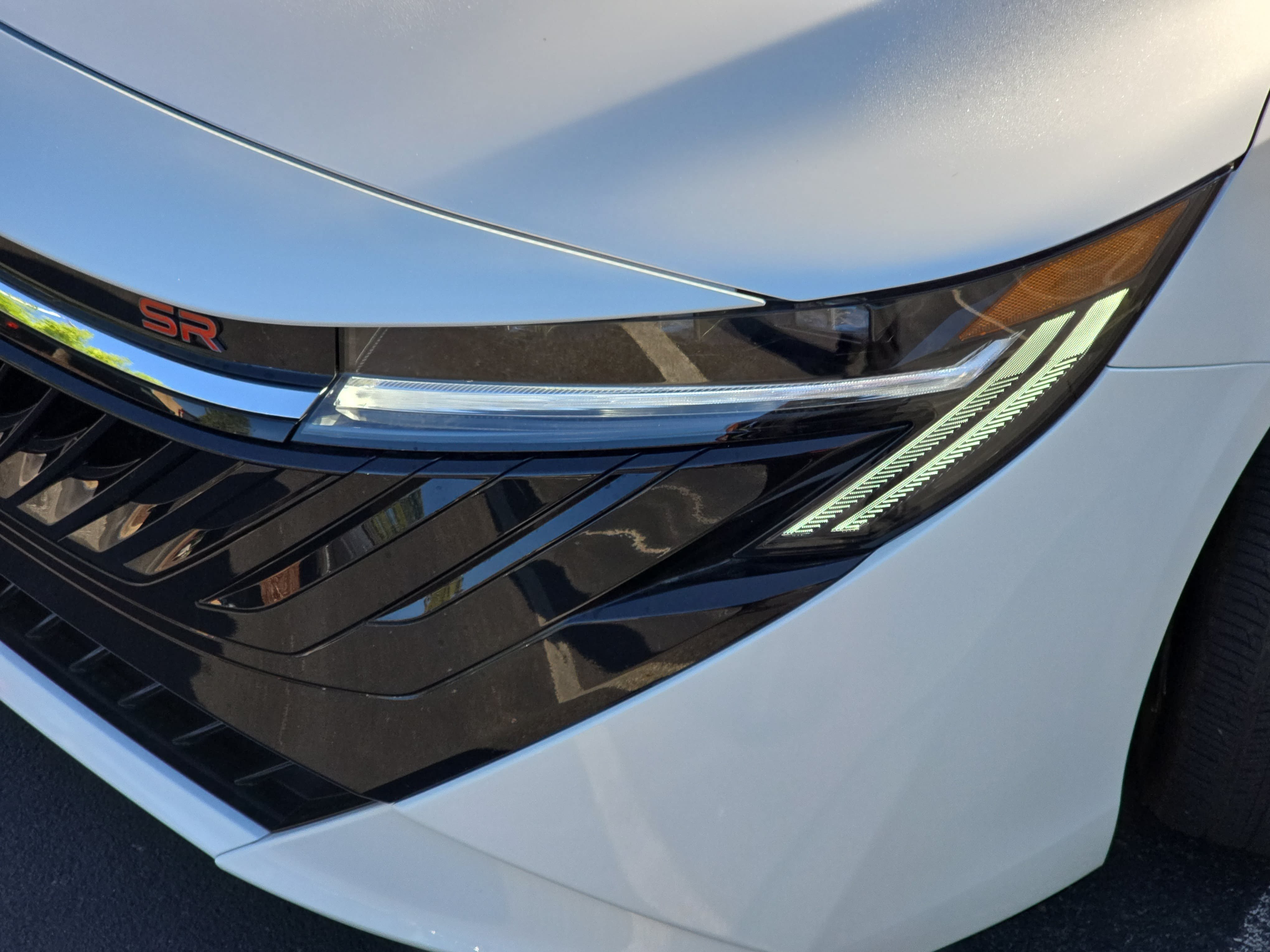 New 2027 Nissan Sentra SR w/ Floor Mat Package FWD image 31