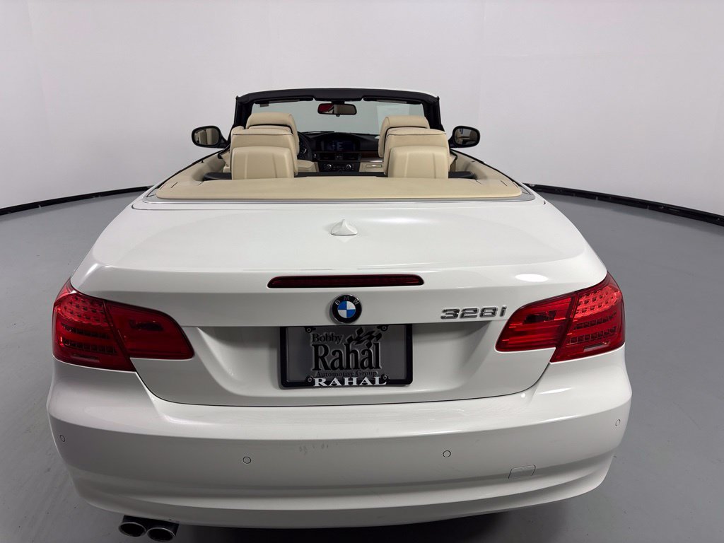 Used 2013 BMW 328i Convertible RWD image 6