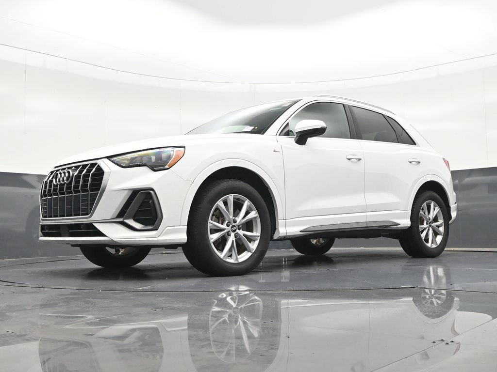 Used 2021 Audi Q3 2.0T Premium w/ Convenience Package AWD/4WD image 23