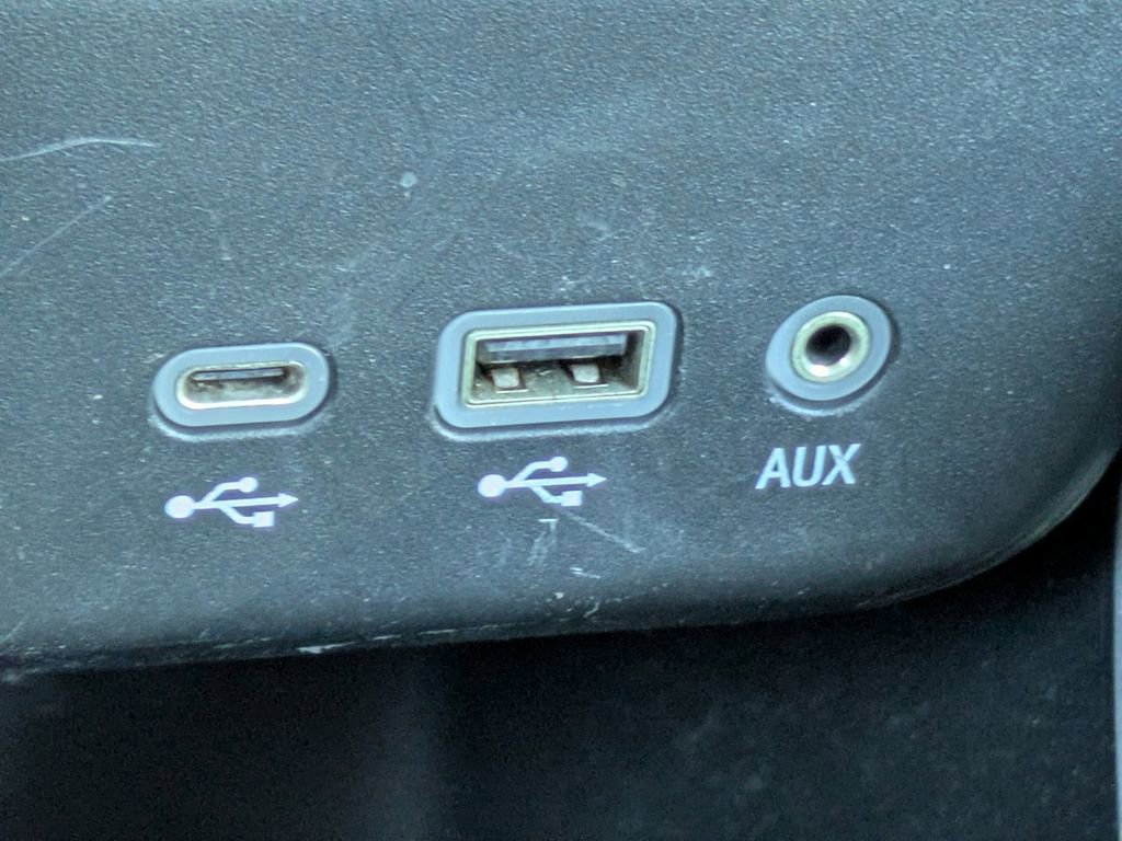 Used 2023 Chevrolet TrailBlazer LS image 21