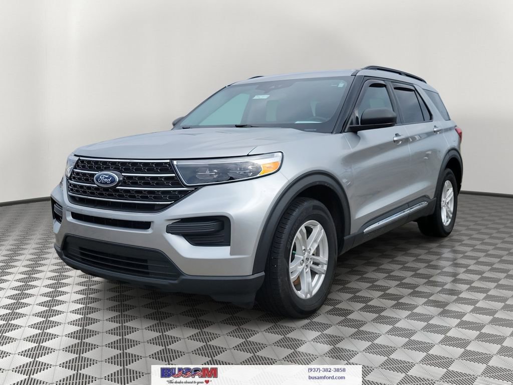 Certified 2023 Ford Explorer XLT image 2