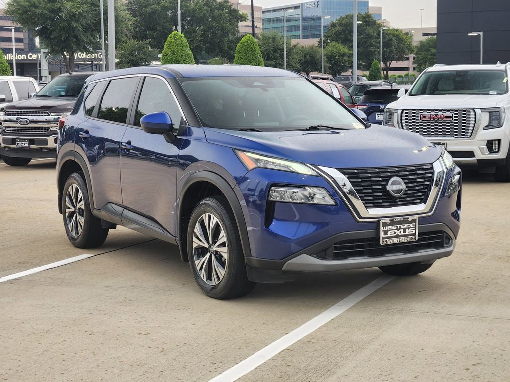 Used 2023 Nissan Rogue SV FWD image 3