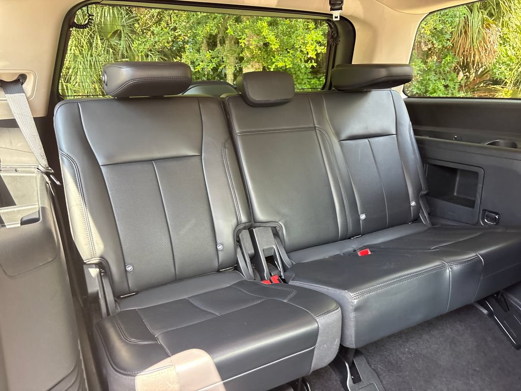Used 2023 Ford Expedition XLT RWD image 30