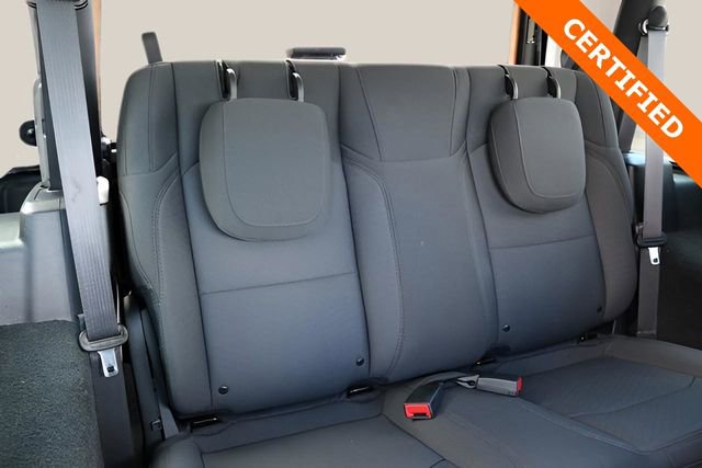 Used 2023 Jeep Wrangler Sport S image 17