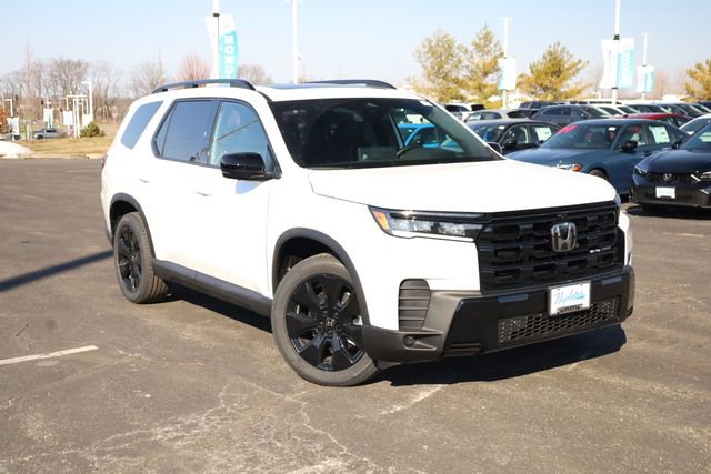 New 2026 Honda Pilot Black Edition image 2